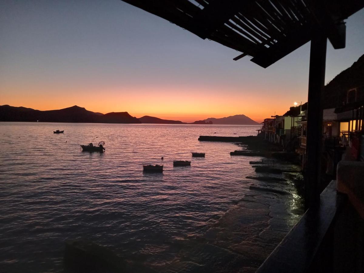 Villa Sunset Klima Boathouse Exterior foto